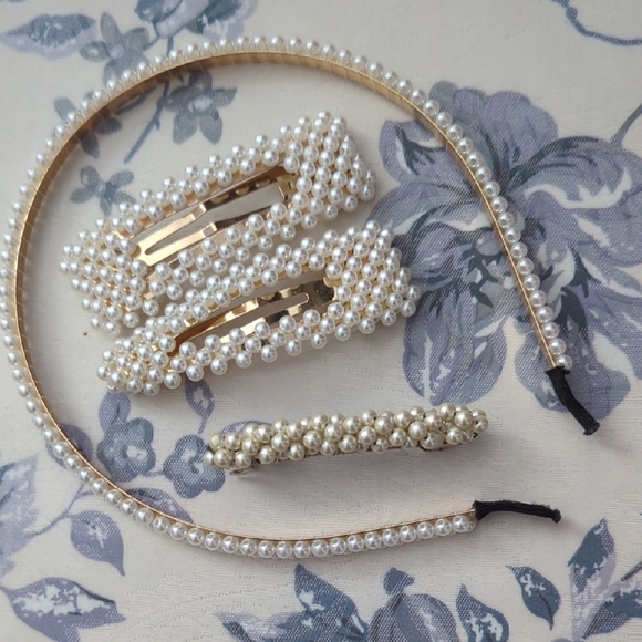 Accessories - Elegant Pearl Hair Accessories Set Of 4